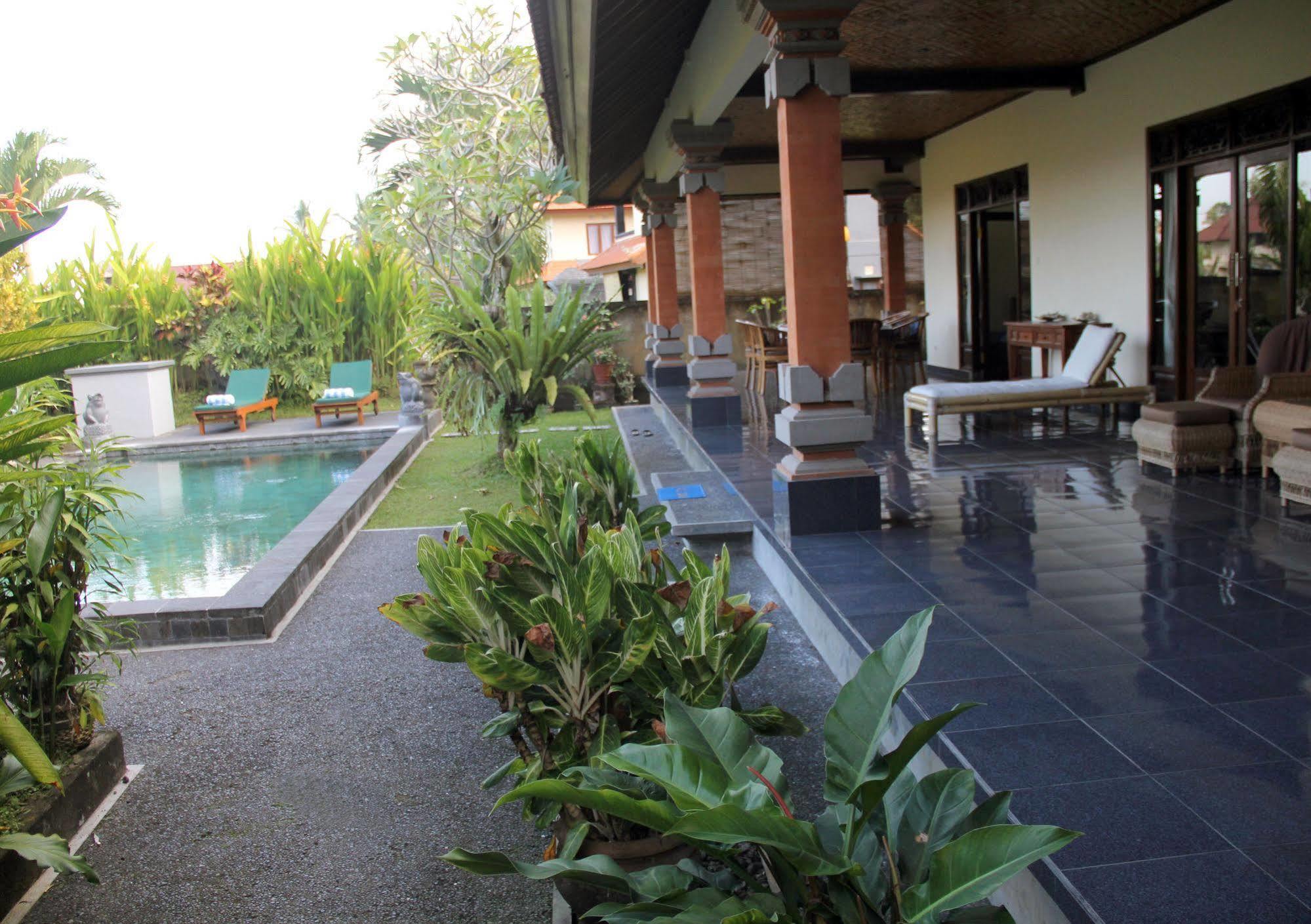 Nyoman Sandi Guest House Ubud Exteriör bild